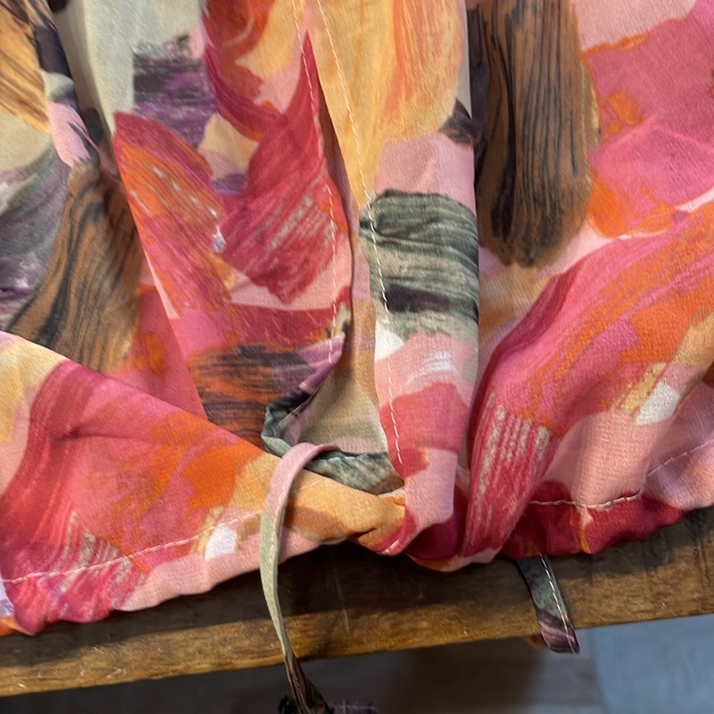 Abstract Print Bell Sleeve Blouse - Picture 3 of 5